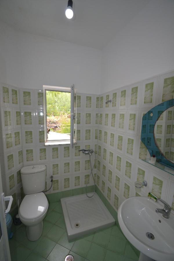 Villa Shqiponja Sarandë Exterior foto